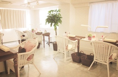 【I-nails 町田店】首都圏各店募集!経験者25万~40万可能★初月~社保完備、アルバイト週1からOK