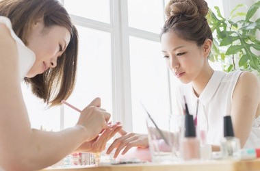 【NAIL MAISON 横浜店】横浜地区人気店!研修充実が代名詞のネイルサロン★10~40代まで幅広い層が活躍中
