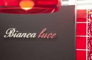 【Bianca luce 渋谷店】ネイリスト急募!保険完備!休みしっかり!パラジェル取扱店!店長平均年収400万円、副店長平均350万円・入社1年後平均300万円の高待遇!